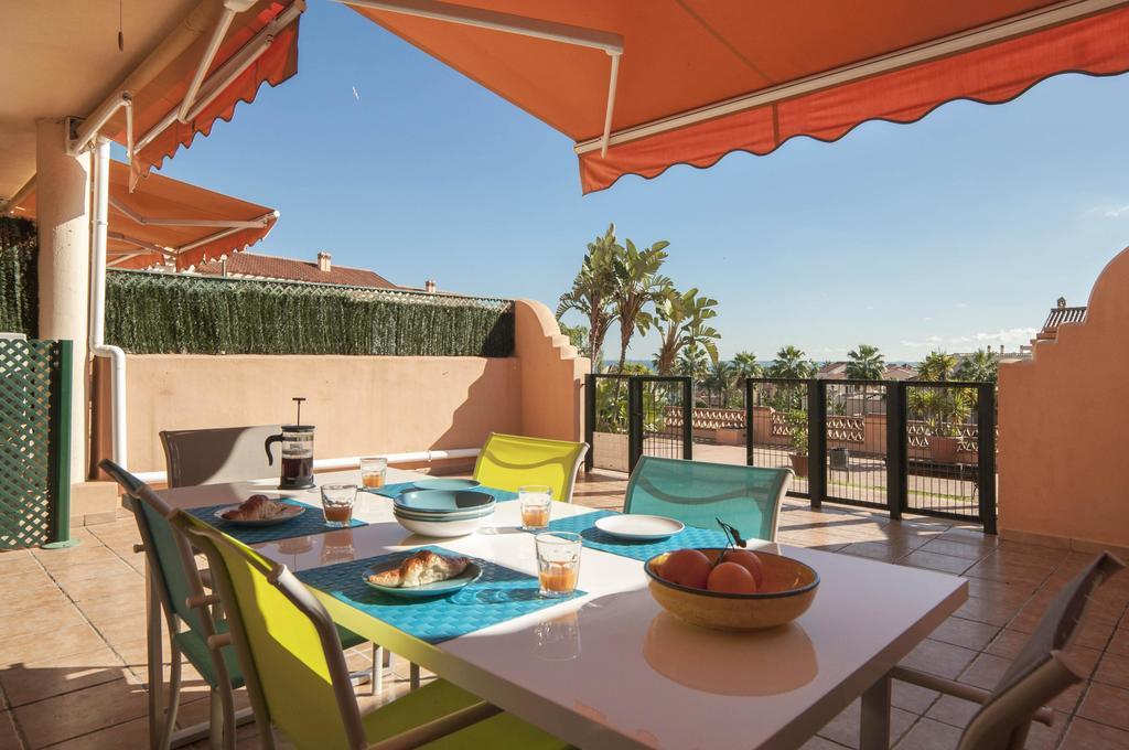 Апартаменты Apartamento Alta Loma With Bbq, Sea Views, Pool, Wifi Sleeps 6 Фуэнхирола Экстерьер фото