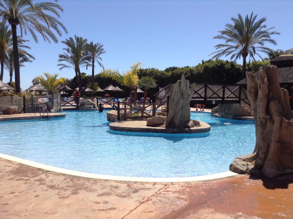Апартаменты Apartamento Alta Loma With Bbq, Sea Views, Pool, Wifi Sleeps 6 Фуэнхирола Экстерьер фото
